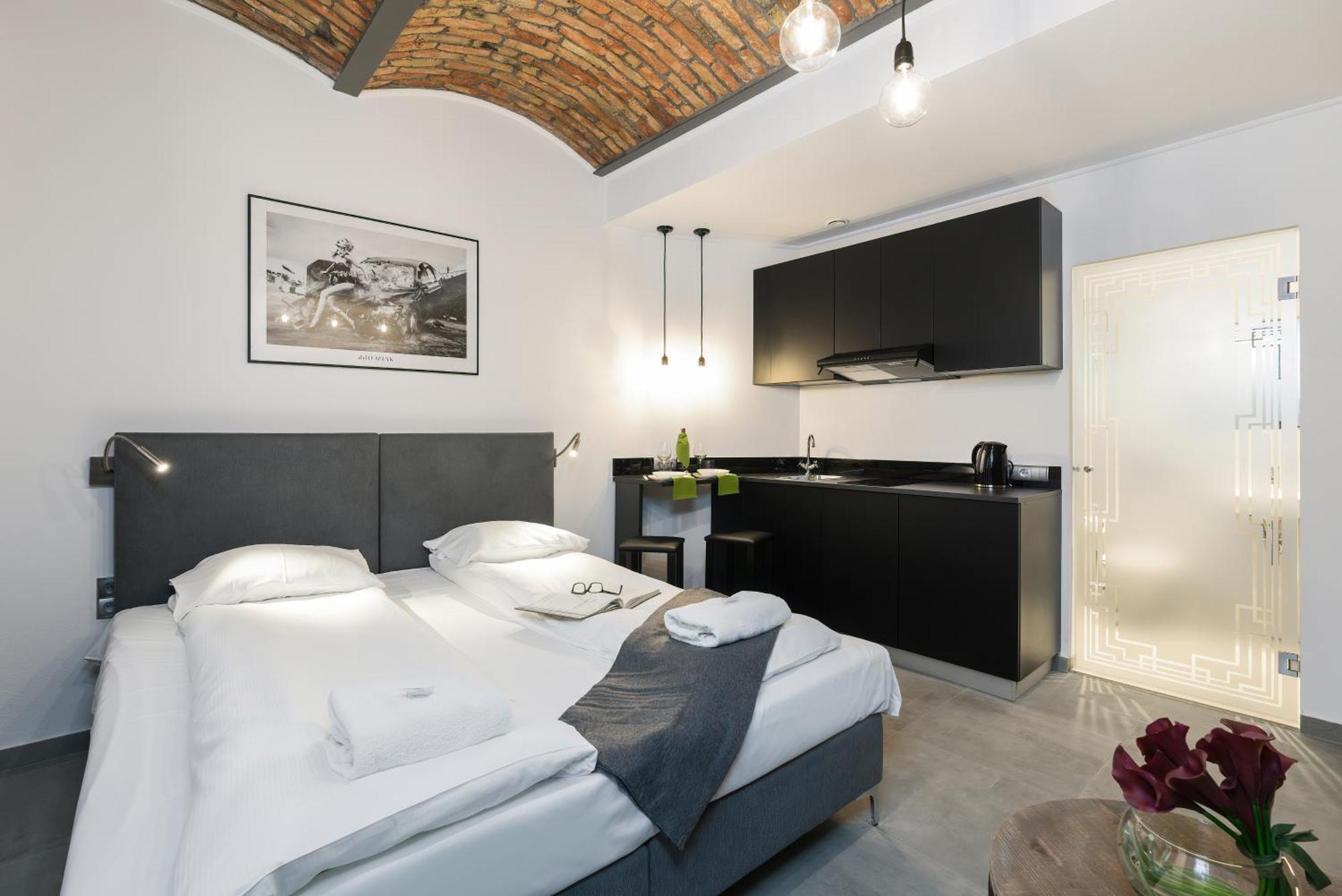 Level -1 Loft Apartments City Center By Renters 波兹南 外观 照片