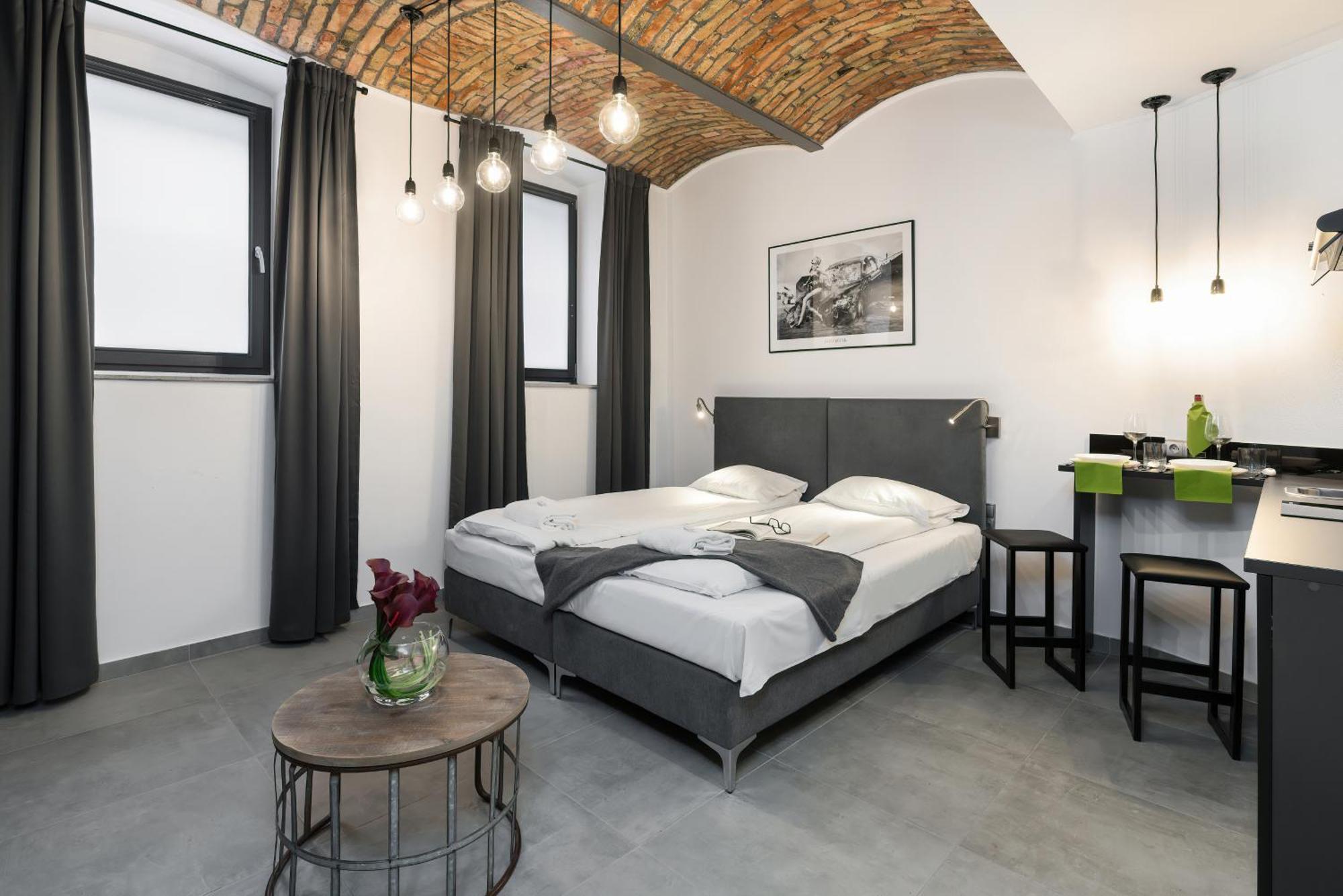 Level -1 Loft Apartments City Center By Renters 波兹南 外观 照片