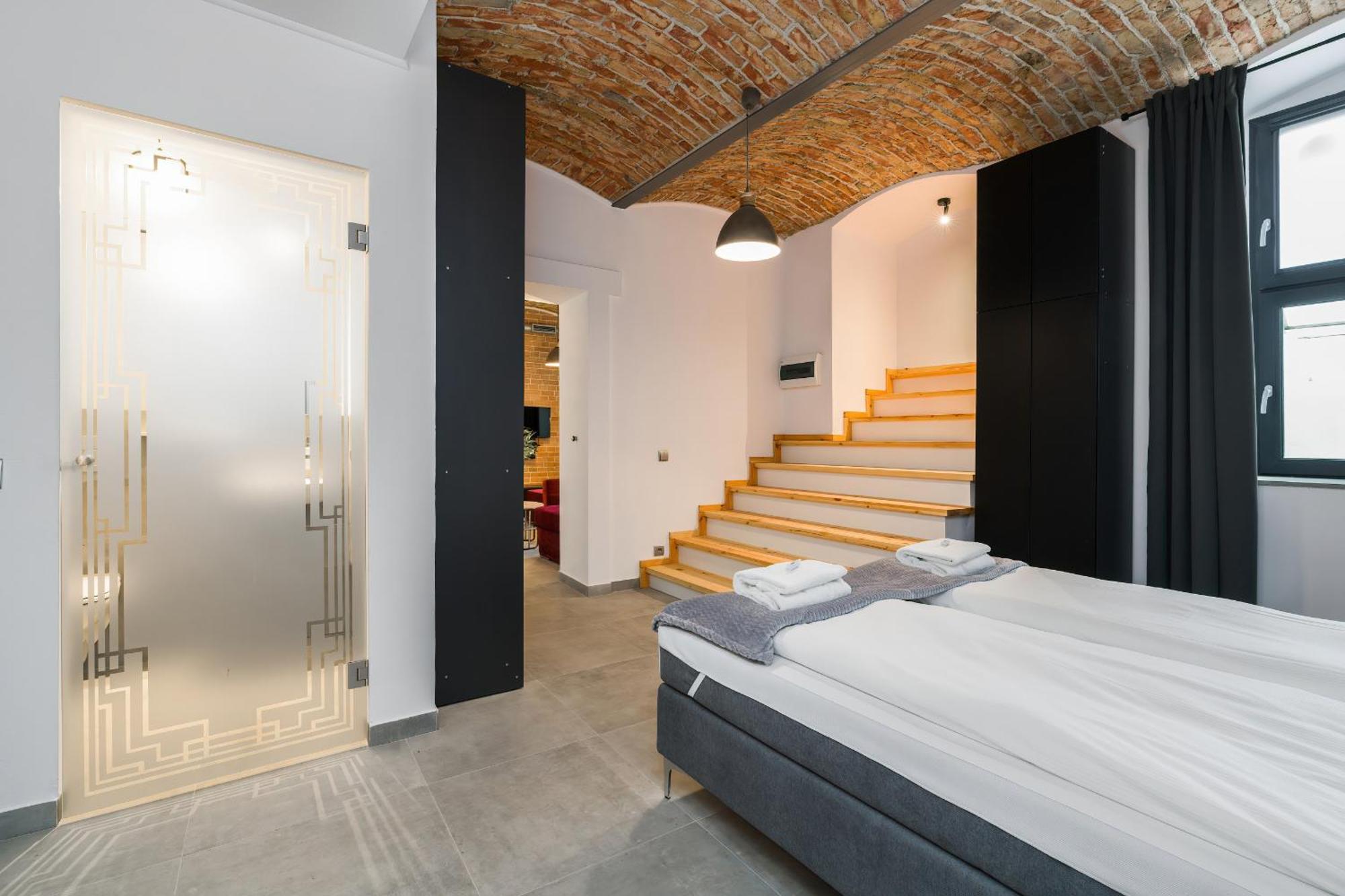 Level -1 Loft Apartments City Center By Renters 波兹南 外观 照片
