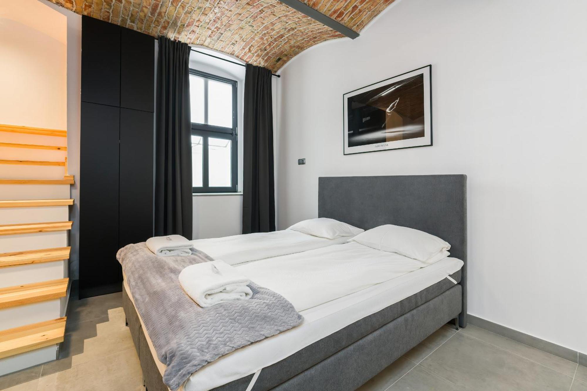 Level -1 Loft Apartments City Center By Renters 波兹南 外观 照片