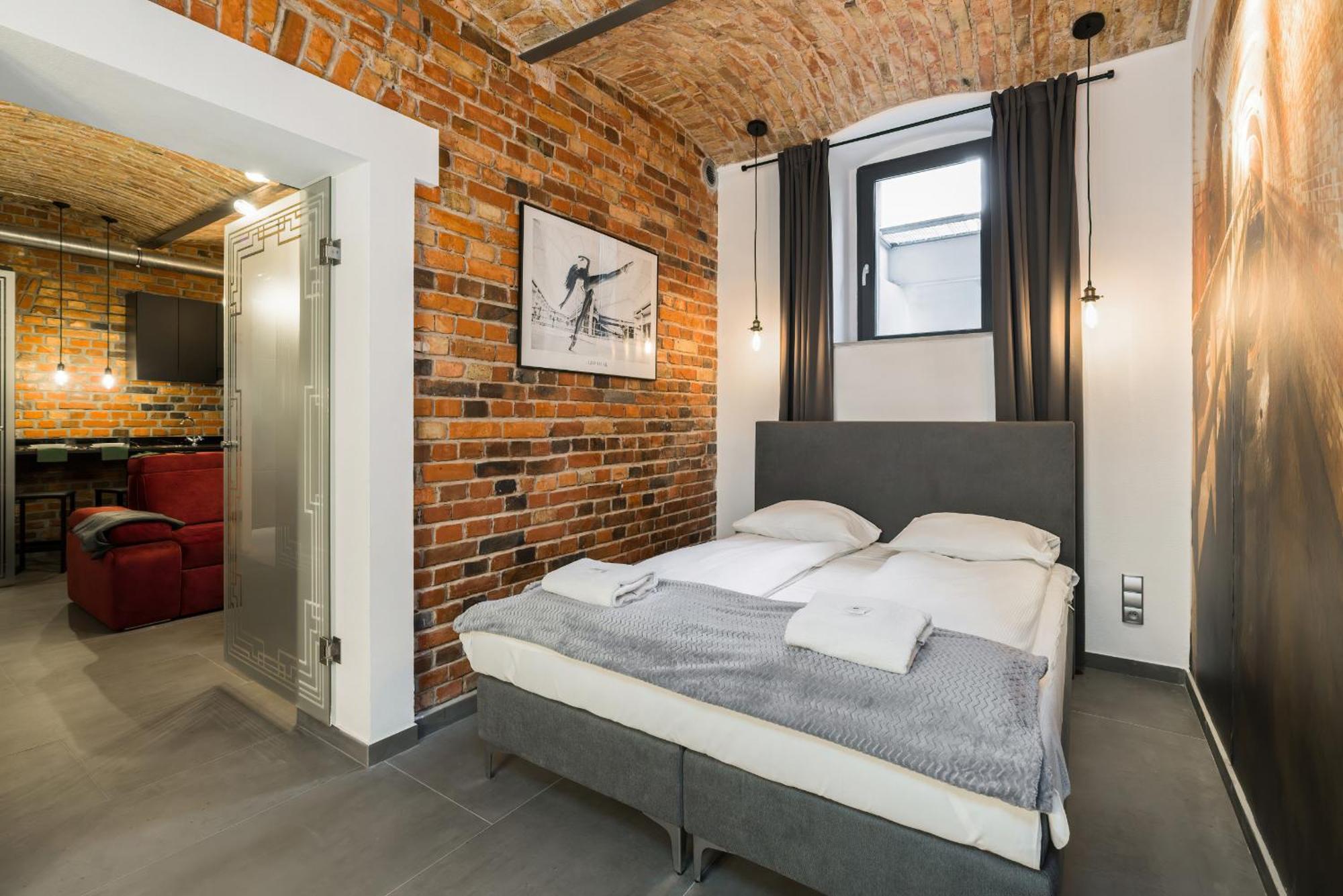 Level -1 Loft Apartments City Center By Renters 波兹南 外观 照片